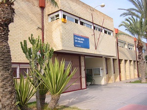 Les famílies del CEIP San Antonio de la Foia (Elx) denuncien que se’ls ha negat el dret de votar la llengua base i a garantir la continuïtat de l’ensenyament en valencià dels seus fills